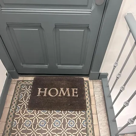 アパート Charming 2 Bedrooms & 1 Sofa Bed Renovated 3p3 カンヌ